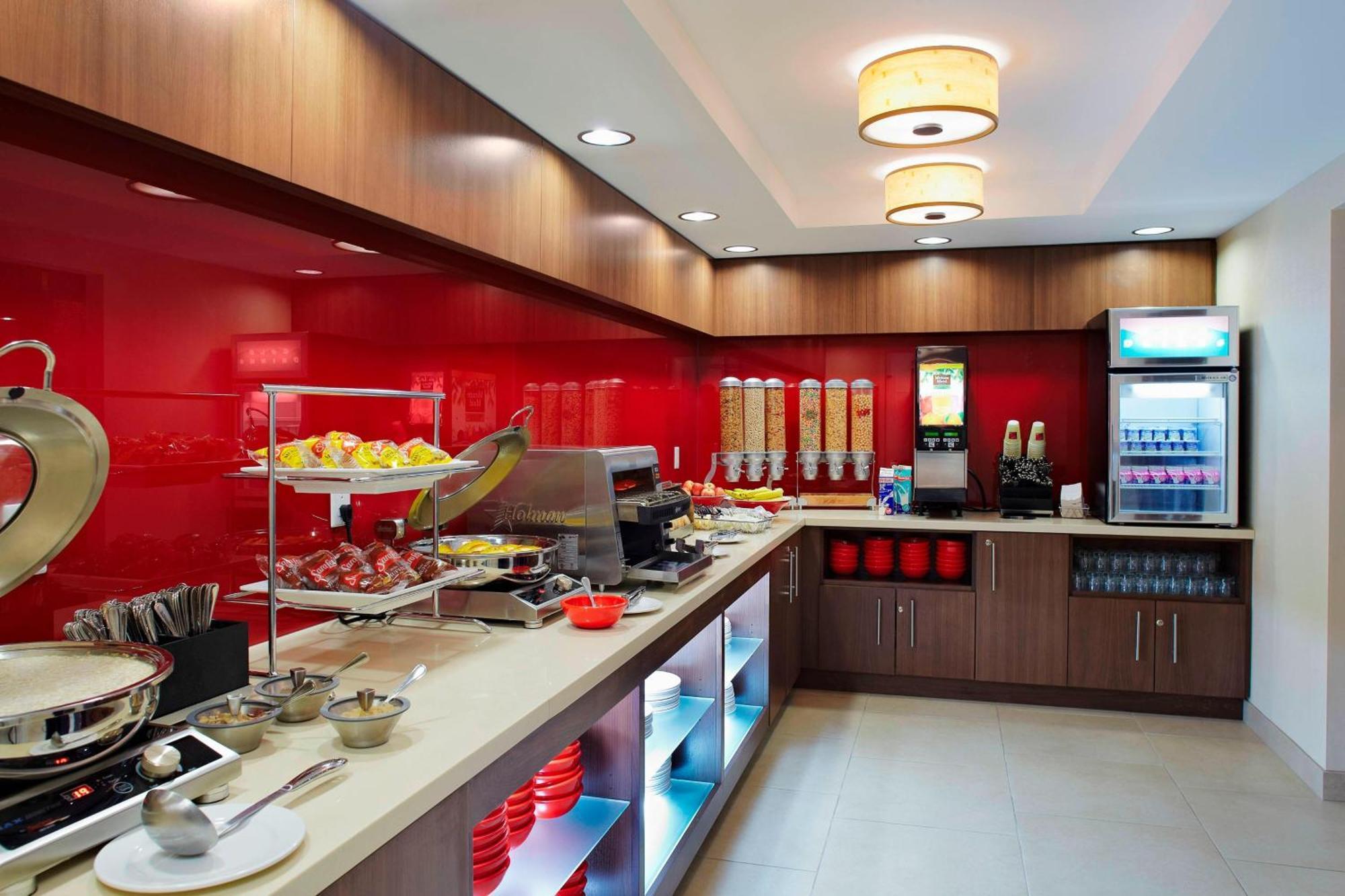 Towneplace Suites By Marriott Mississauga-Airport Corporate Centre Eksteriør billede