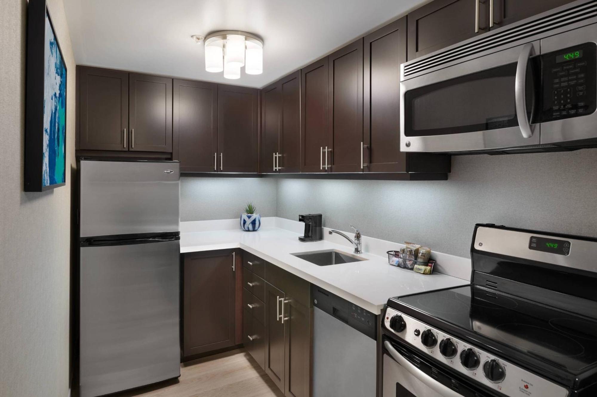 Towneplace Suites By Marriott Mississauga-Airport Corporate Centre Eksteriør billede