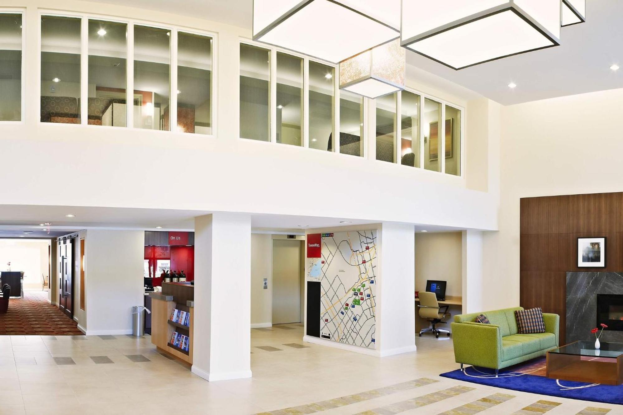 Towneplace Suites By Marriott Mississauga-Airport Corporate Centre Interiør billede