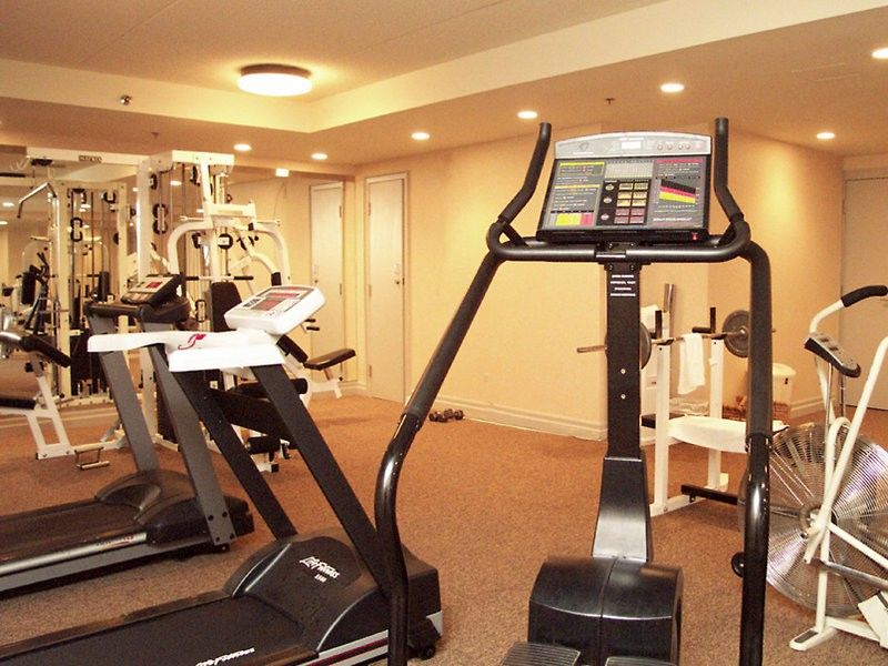 Towneplace Suites By Marriott Mississauga-Airport Corporate Centre Eksteriør billede