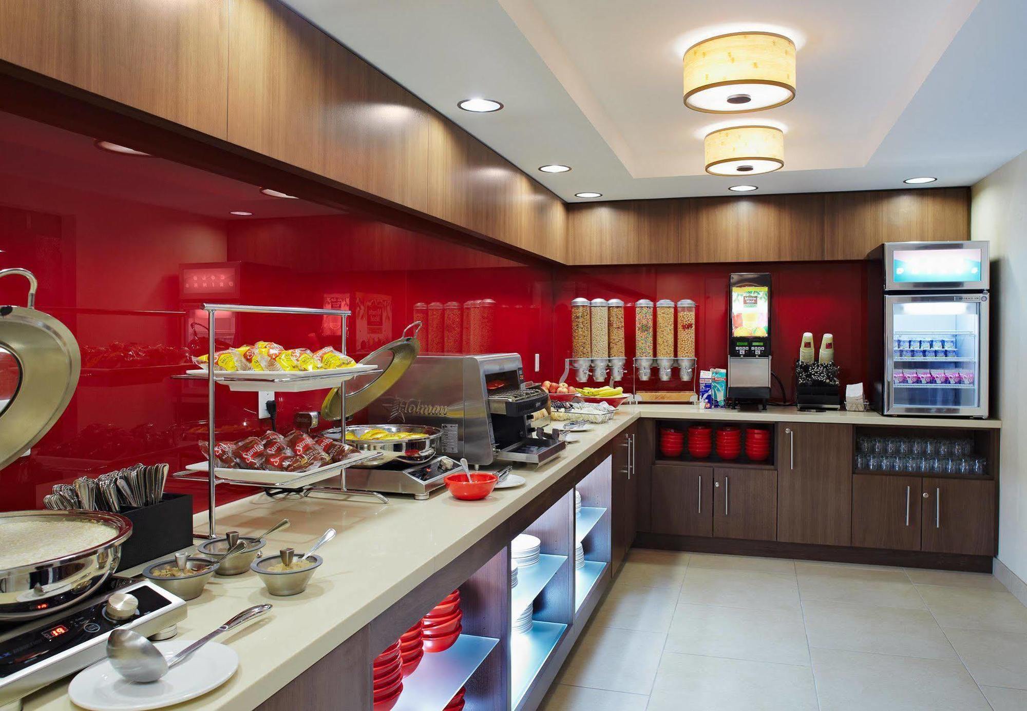 Towneplace Suites By Marriott Mississauga-Airport Corporate Centre Eksteriør billede