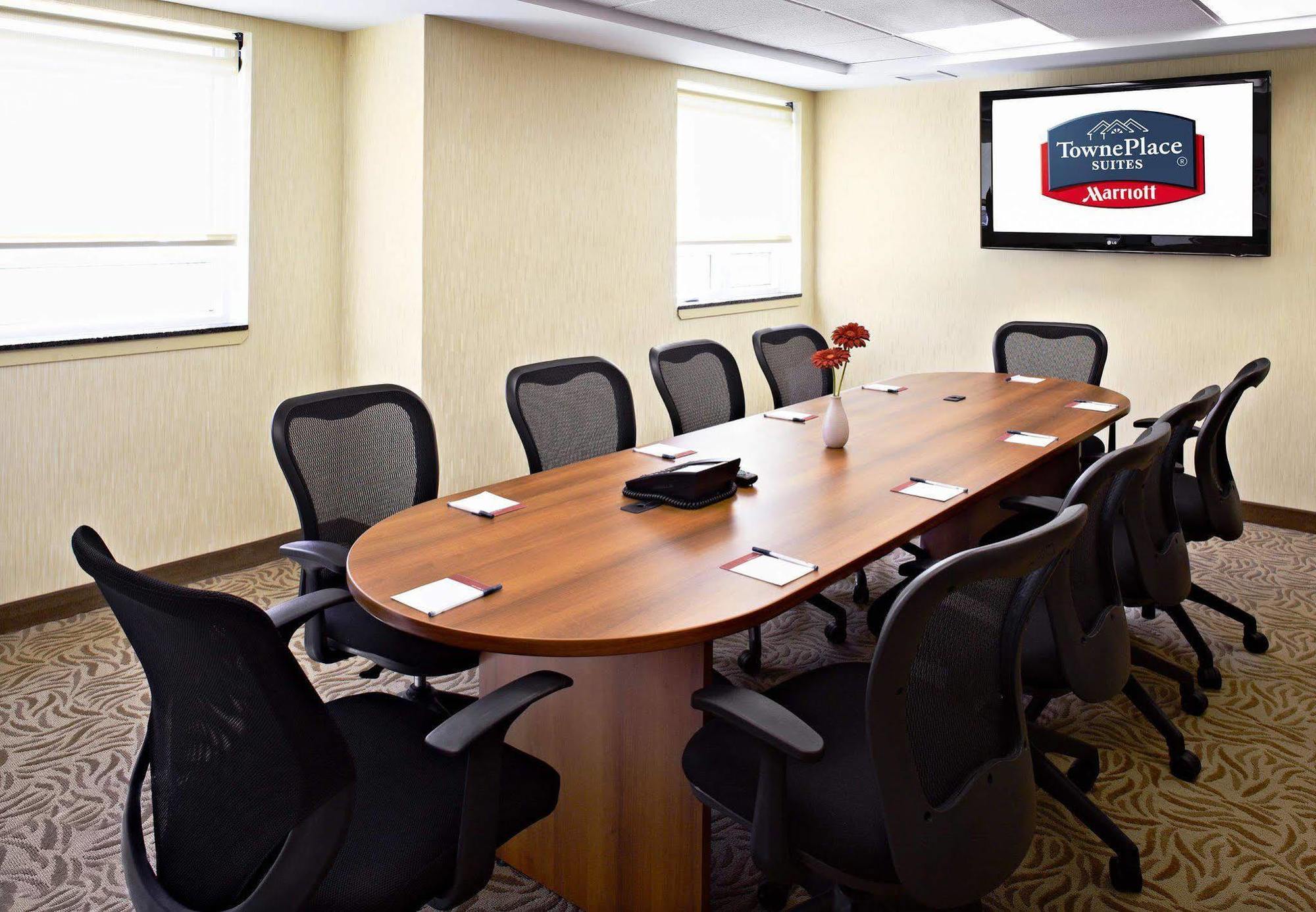 Towneplace Suites By Marriott Mississauga-Airport Corporate Centre Eksteriør billede